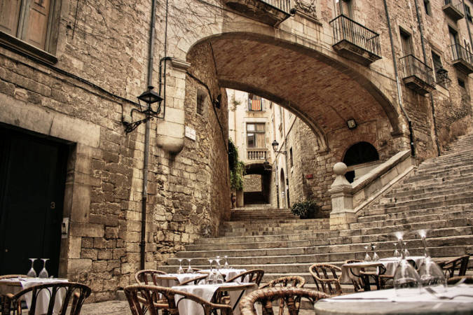 Medieval Jewish Quarter in Girona - Historic properties near Barcelona