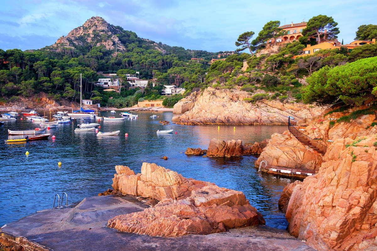 Luxury hilltop estate in Begur with panoramic sea views
